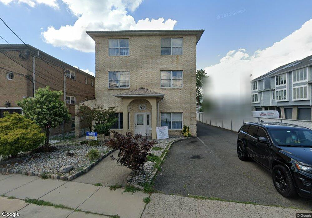 121 Stuyvesant Ave, Lyndhurst, NJ 07071 - photo 1