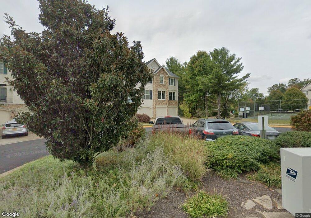 13390 Burrough Farm Dr, Herndon, VA 20171 - photo 1