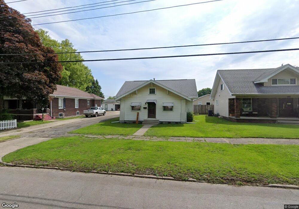 904 N 19th St, Mattoon, IL 61938 - photo 1