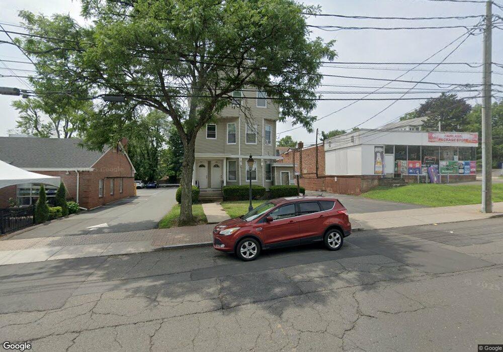 97 Park Rd unit 3rd Floor, West Hartford, CT 06119 - photo 1