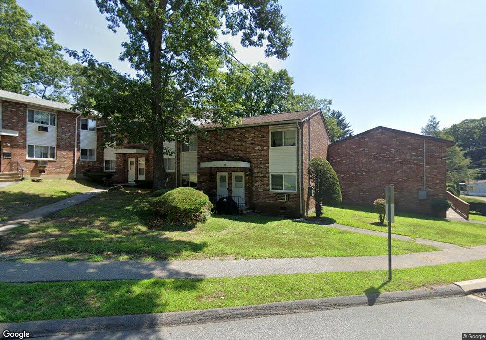 25 Sandy Ln unit 25, Norwich, CT 06360 - photo 1