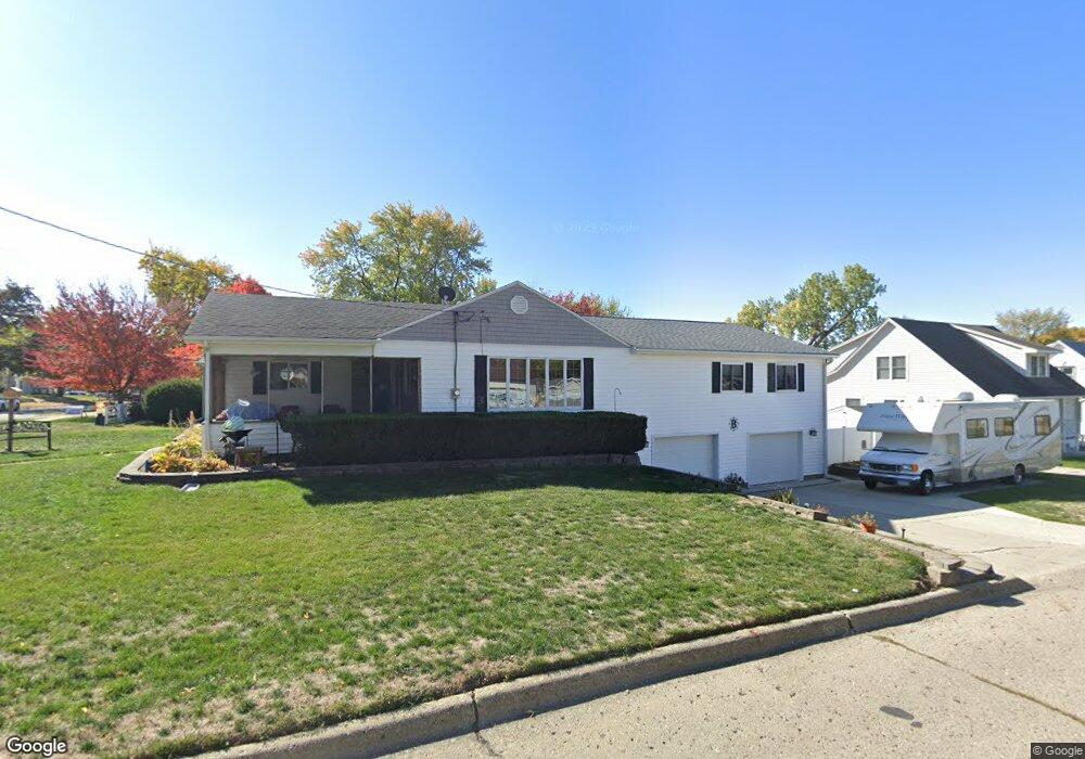 401 E 19th St S, Newton, IA 50208 - photo 1