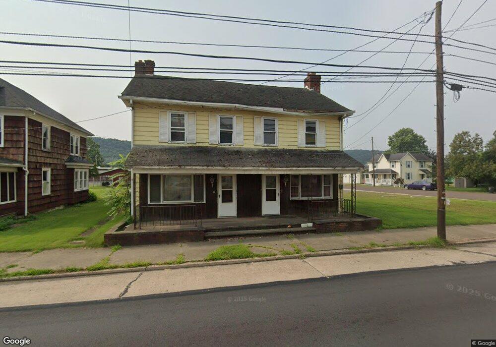 704 E 3rd St, Nescopeck, PA 18635 - photo 1