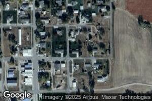 201 E 5th St, Wynot, NE 68792