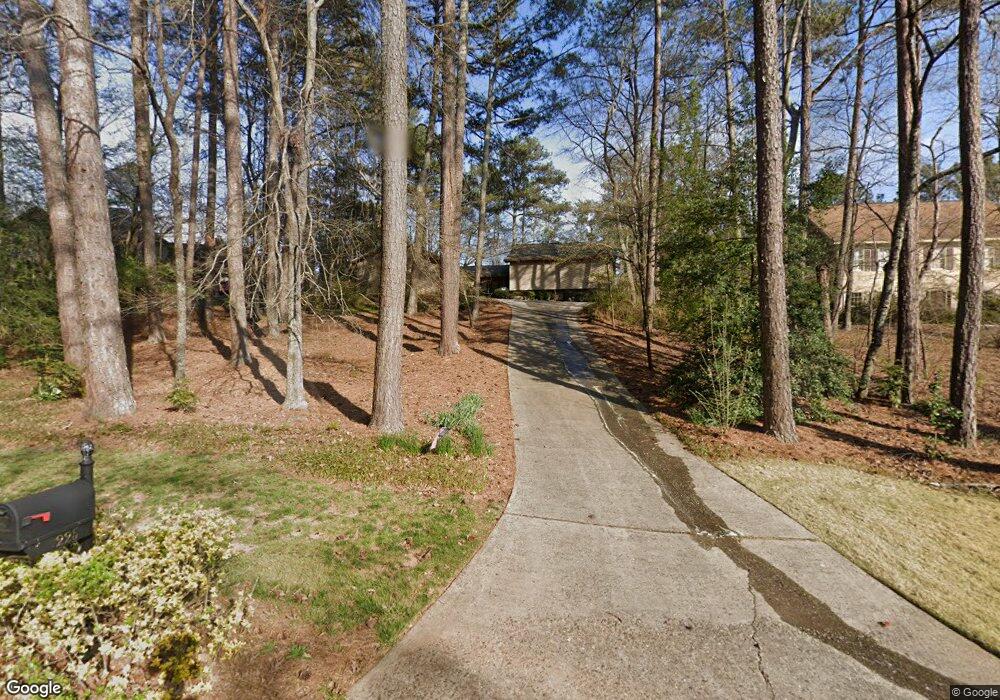 225 N Talbot Ct, Roswell, GA 30076 - photo 1