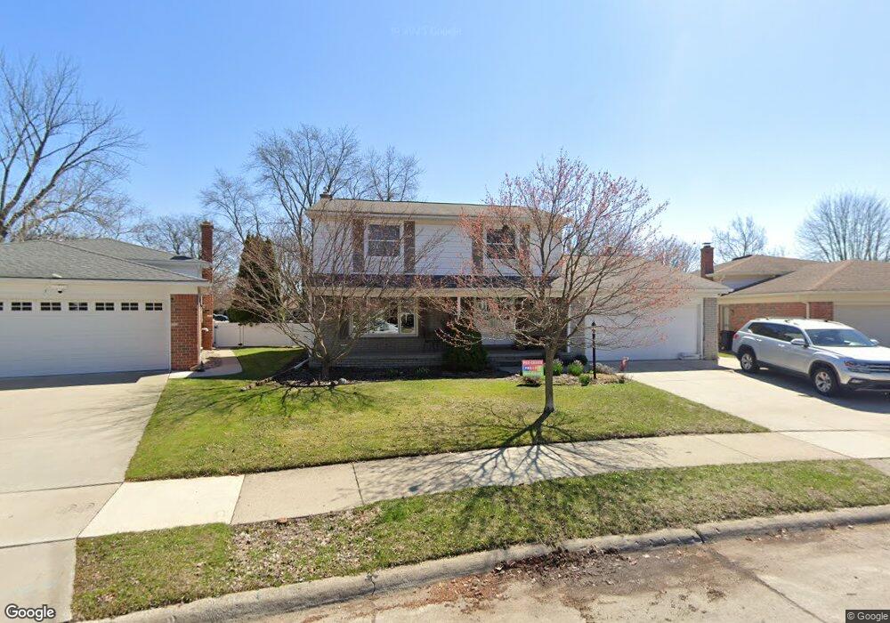 5072 Thorncroft Ave, Royal Oak, MI 48073 - photo 1