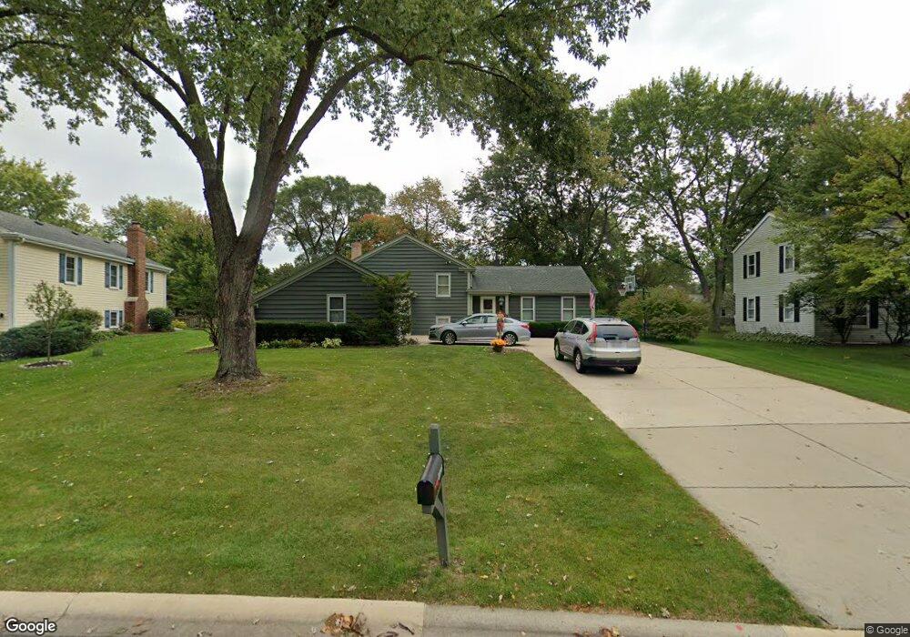 1022 Bluestem Ln, Batavia, IL 60510 - photo 1