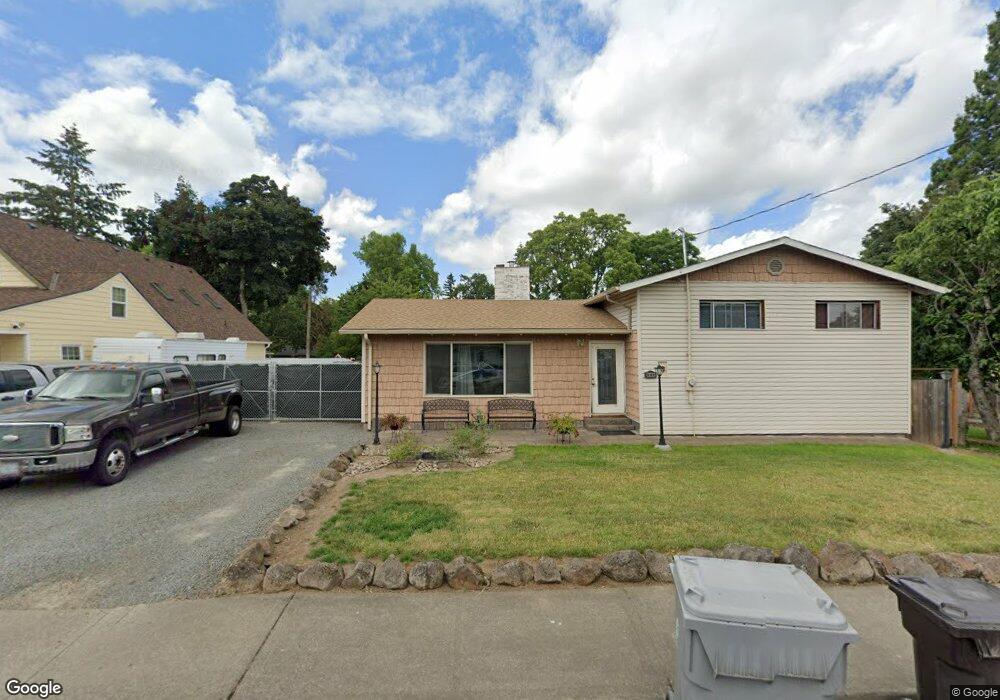 849 N Ivy St, Canby, OR 97013 - photo 1