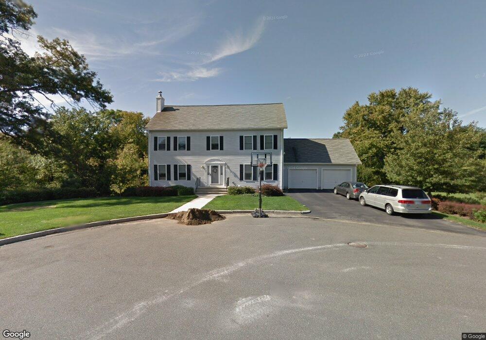 11 Gavin Cir, Stoneham, MA 02180 - photo 1