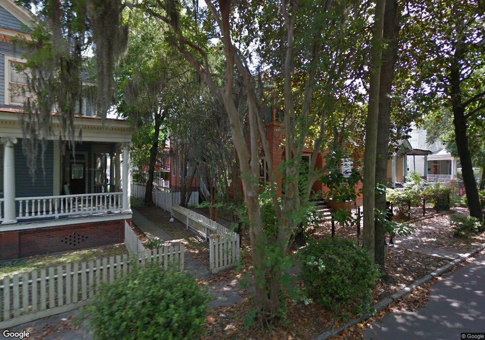 210 W 37th St, Savannah, GA 31401 - photo 1