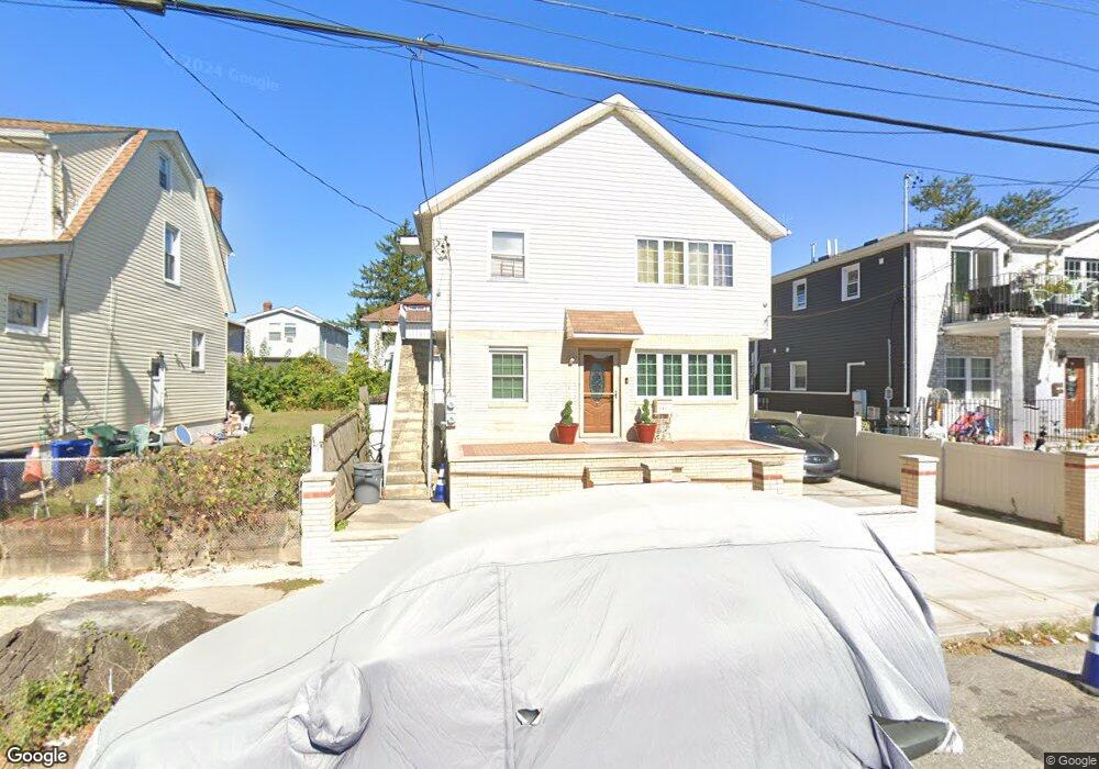 174-37 126th Ave, Jamaica, NY 11434 - photo 1