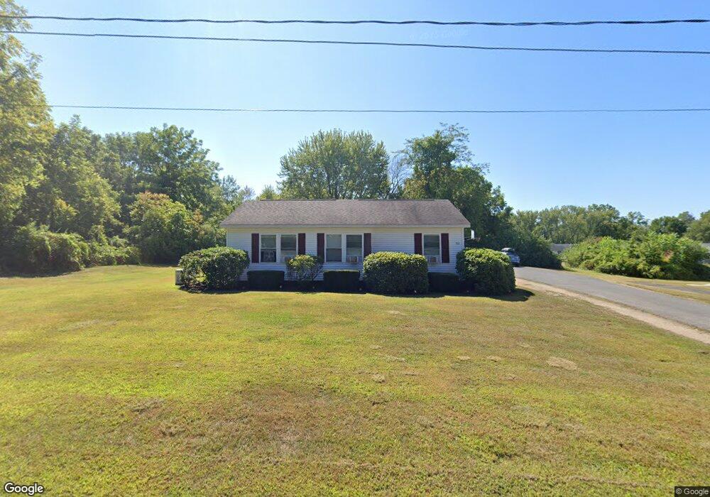 53 Hobart Ln, Amherst, MA 01002 - photo 1