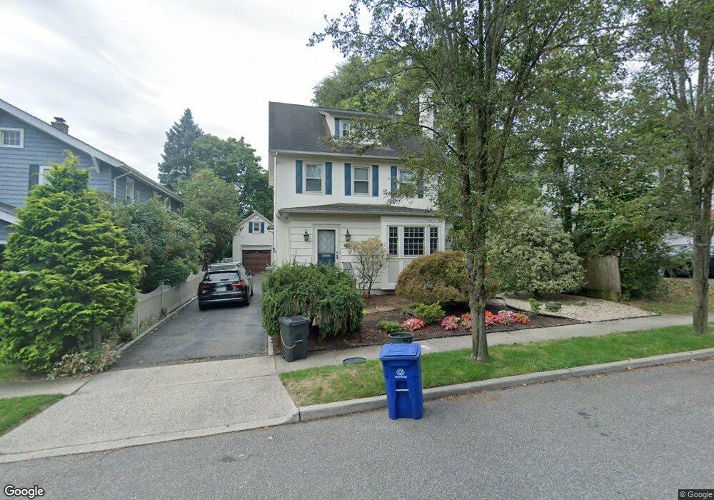 120 Murray Ave, Port Washington, NY 11050 - photo 1