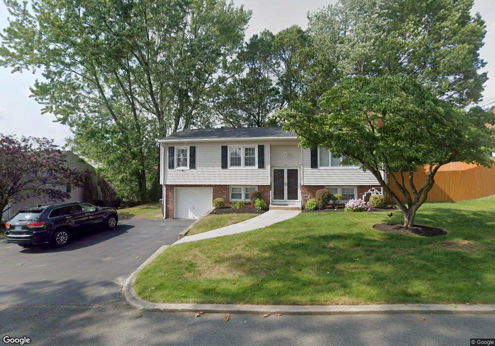 90 Beacon St, Cranston, RI 02910 - photo 1