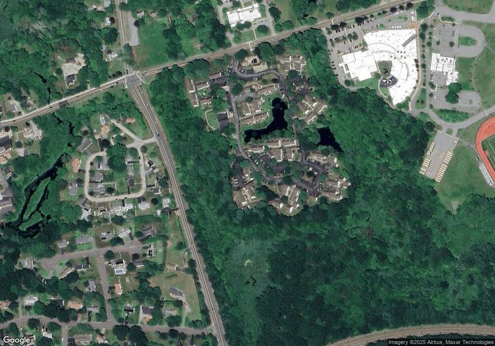 54 Rope Ferry Rd unit D1G, Waterford, CT 06385 - photo 1