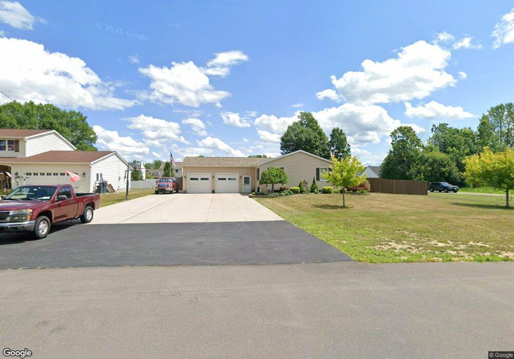 7327 Nickett Dr, North Tonawanda, NY 14120 - photo 1