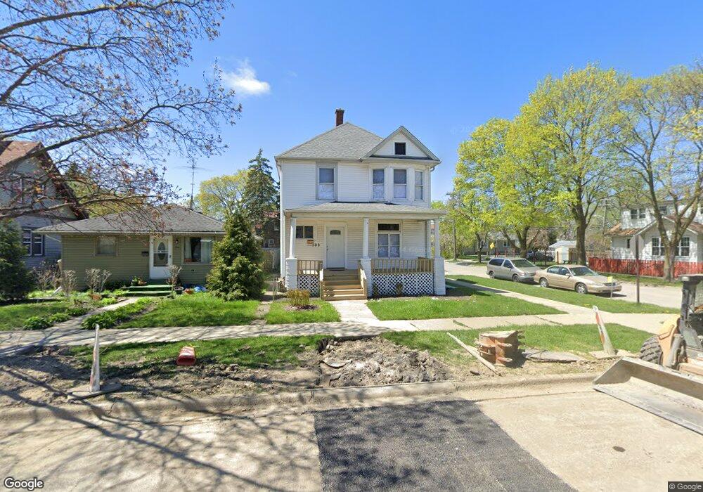 102 S Fulton Ave, Waukegan, IL 60085 - photo 1