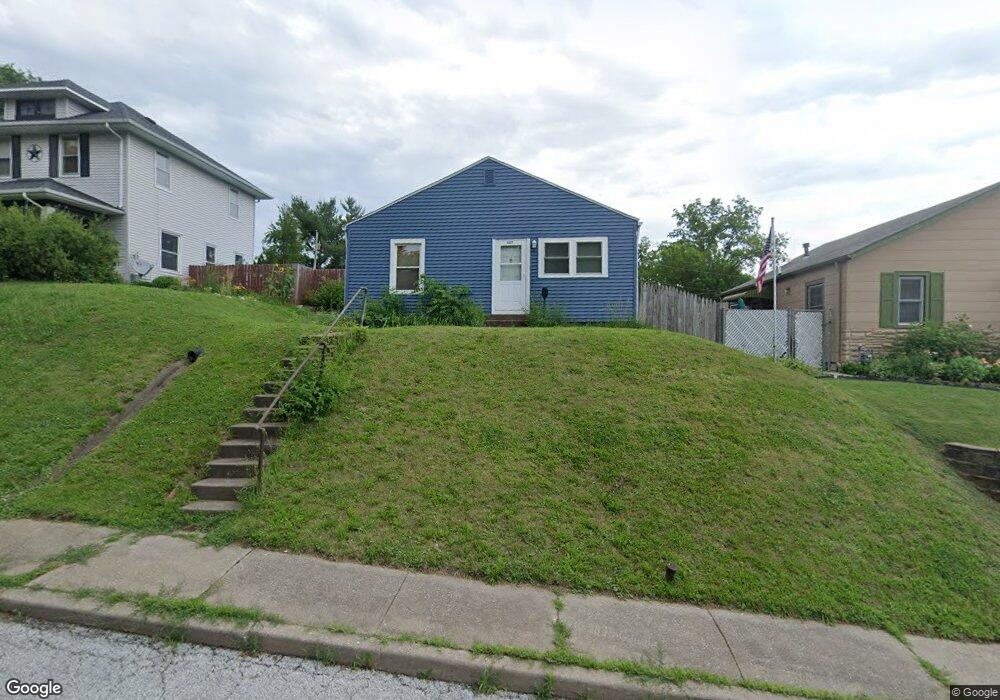 1517 Esplanade Ave, Davenport, IA 52803 - photo 1