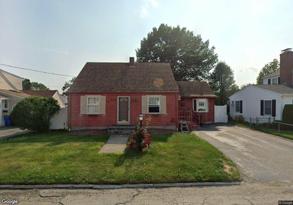 124 Chandler Ave, Cranston, RI 02910 - photo 1