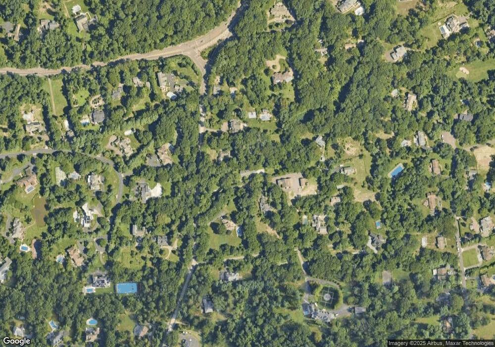 568 Cold Spring Rd, Syosset, NY 11791 - photo 1