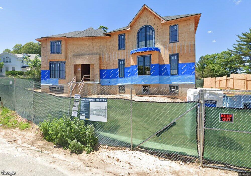 30 E Loop Rd, Staten Island, NY 10304 - photo 1