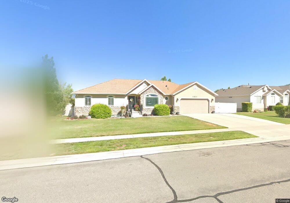 11833 S 3770 W, Riverton, UT 84065 - photo 1