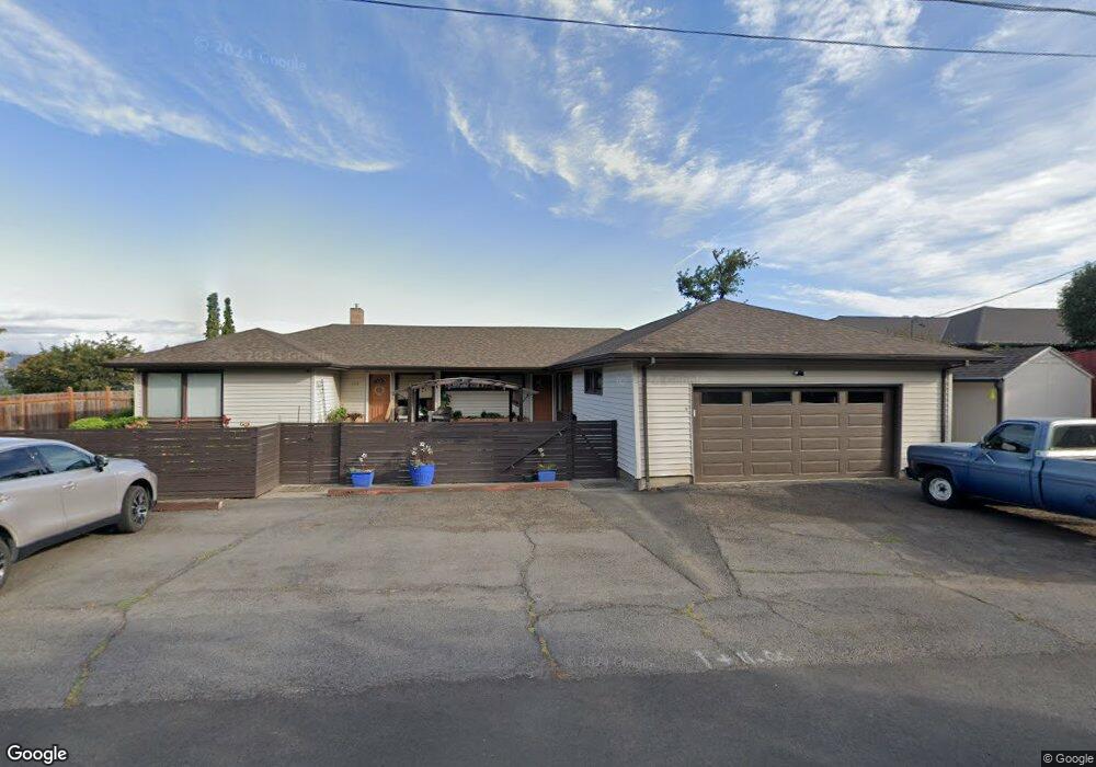 1317 E 18th St, the Dalles, OR 97058 - photo 1