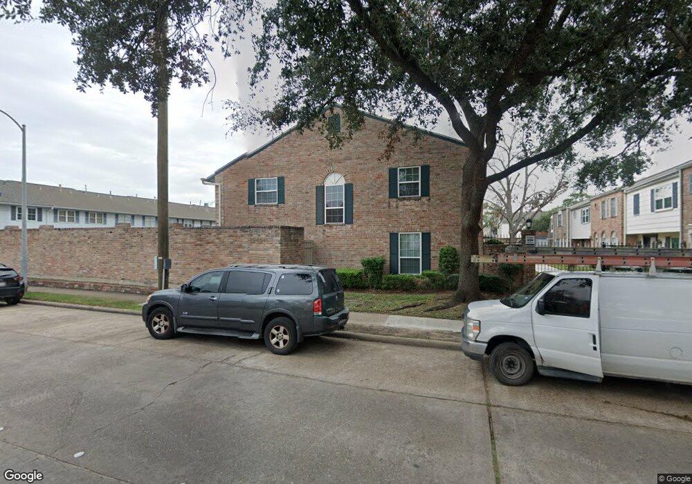2101 Winrock Blvd unit 50, Houston, TX 77057 - photo 1