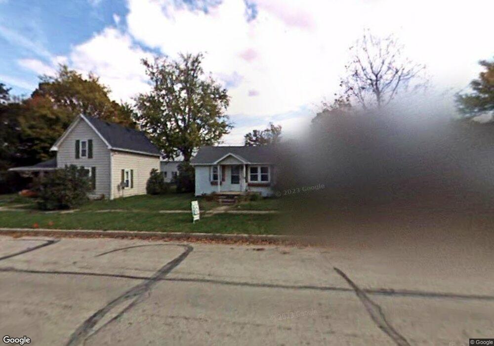 206 N Franklin St unit In-town Mentone, Mentone, IN 46539 - photo 1