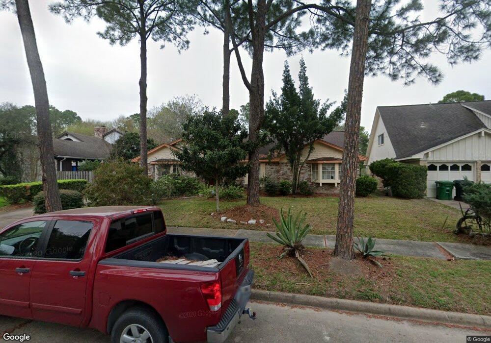 6018 Lawn Ln, Houston, TX 77088 - photo 1