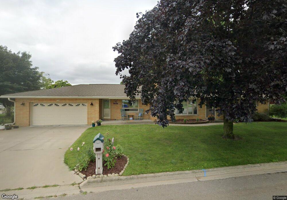 1305 48th Ave, Menominee, MI 49858 - photo 1