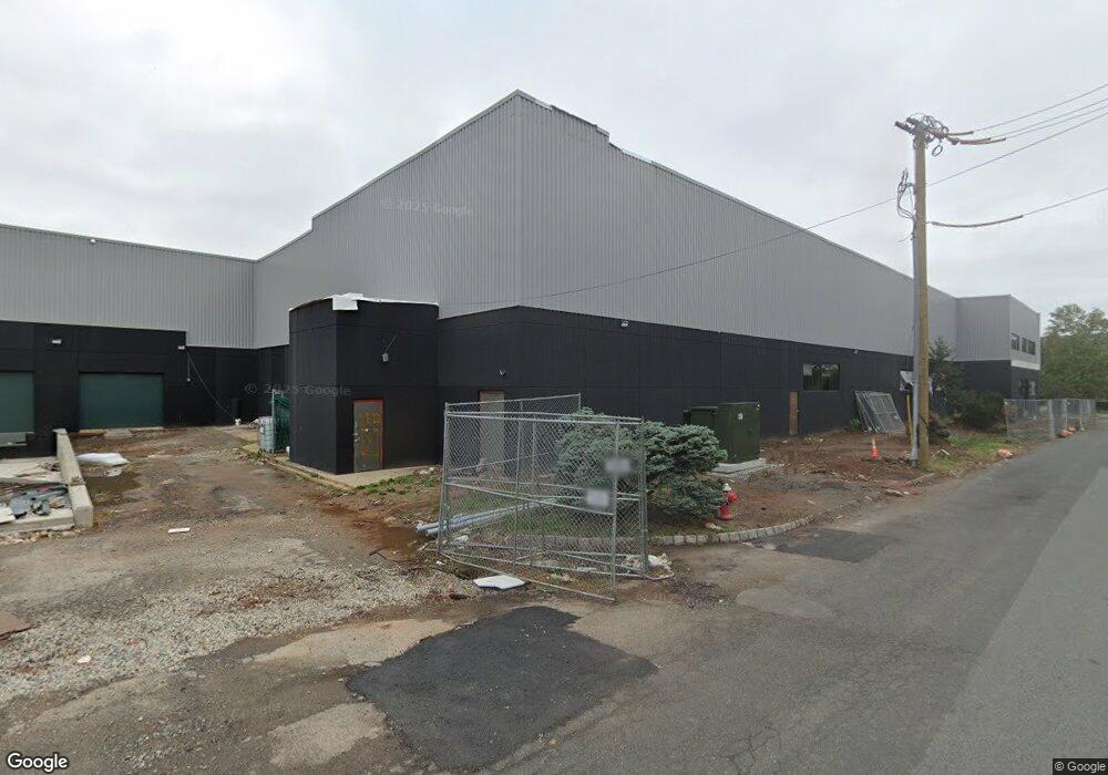 2389 Vauxhall Rd, Union, NJ 07083 - photo 1