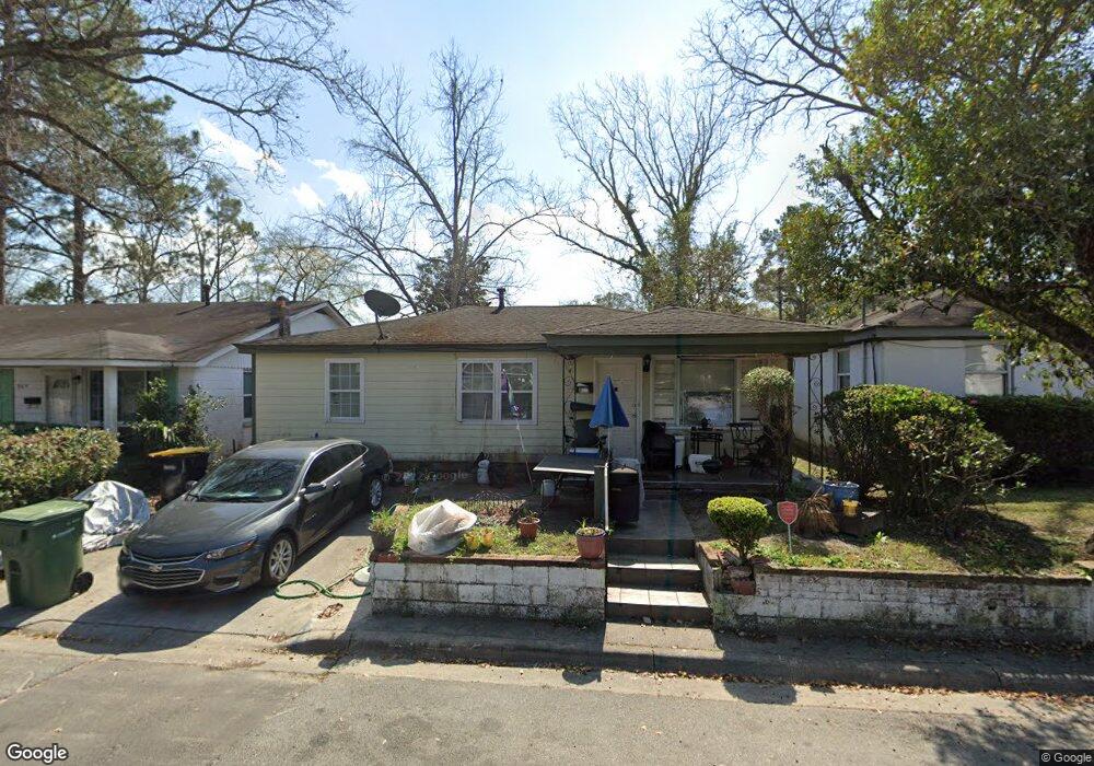 811 Amaranth Ave, Savannah, GA 31405 - photo 1