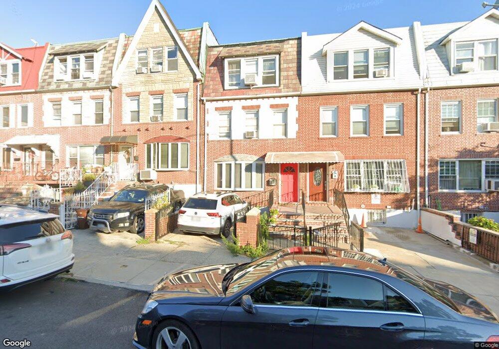 20-54 33rd St, Astoria, NY 11105 - photo 1