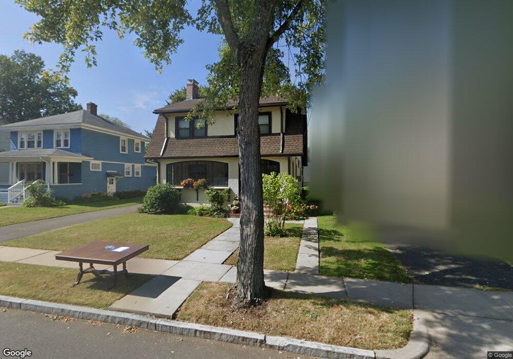 31 Lilley Rd, West Hartford, CT 06119 - photo 1