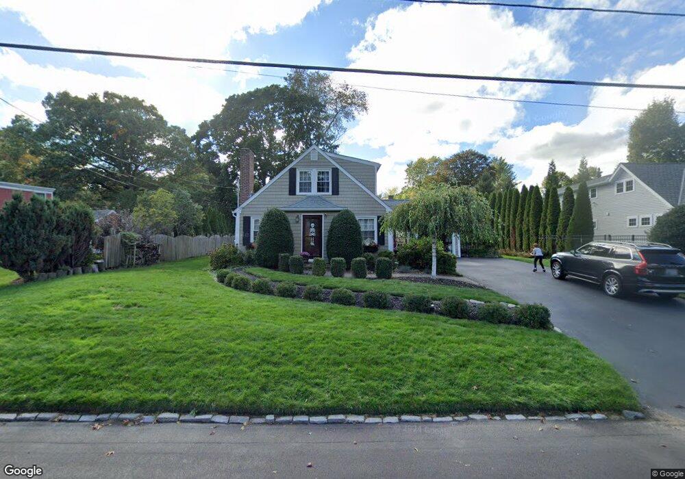 35 Kearsarge Dr, Cranston, RI 02920 - photo 1