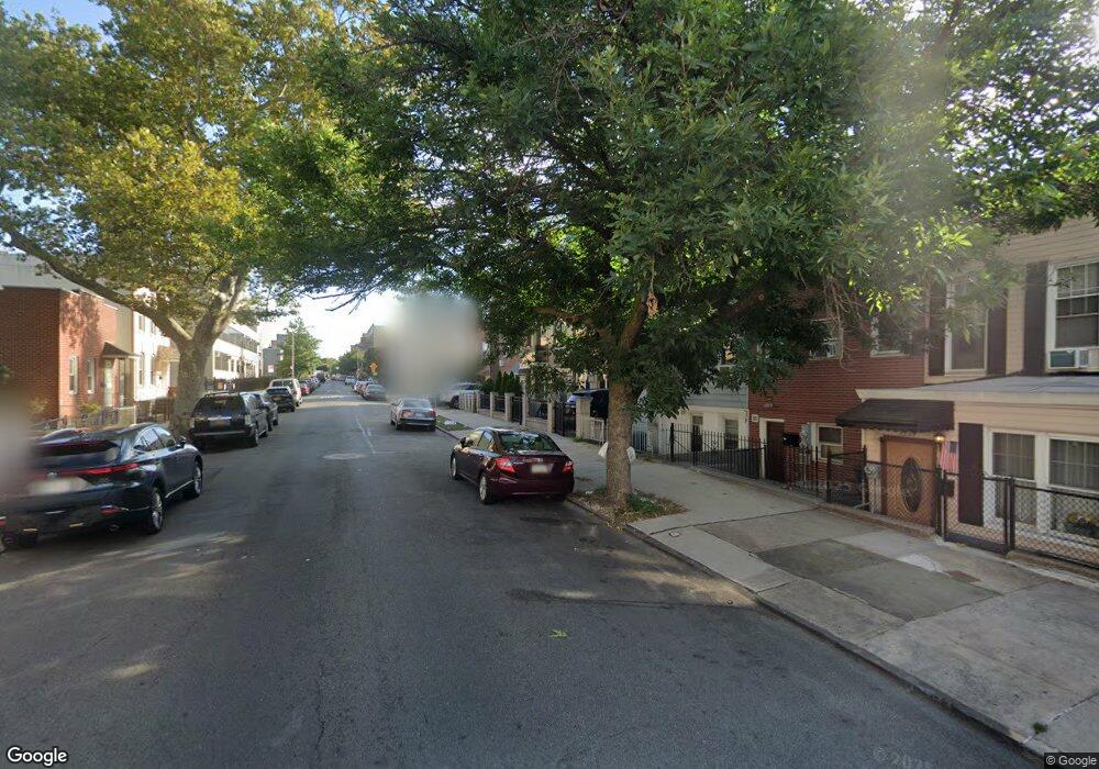 32-55 37 Th St unit 3, New York City, NY 11103 - photo 1