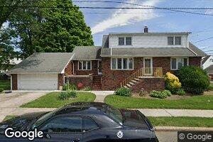8 Park St, South Hackensack, NJ 07606