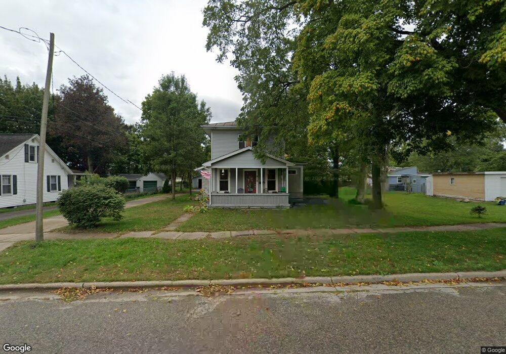 818 Lincoln Lake, Lowell, MI 49331 - photo 1