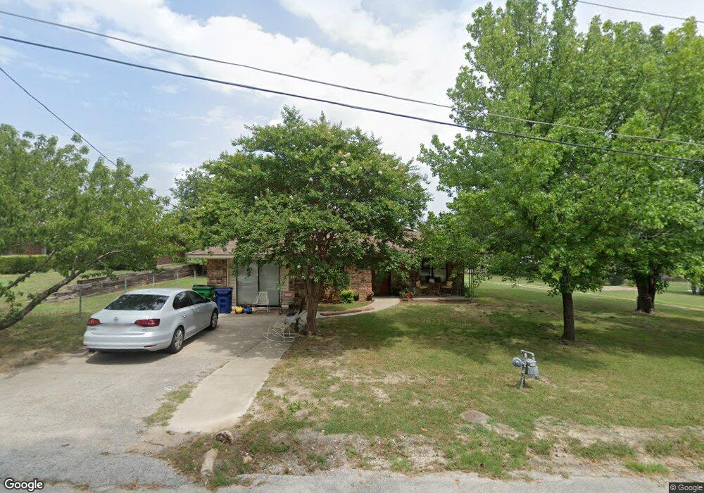 1602 N Cates St, Decatur, TX 76234 - photo 1