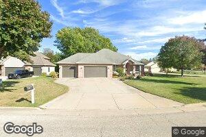107 Parkway Dr, Combined Locks, WI 54113