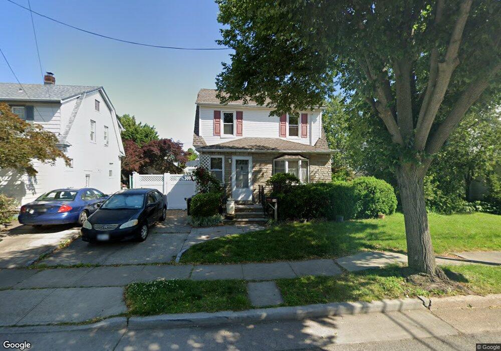 70 Jerome Ave, Mineola, NY 11501 - photo 1