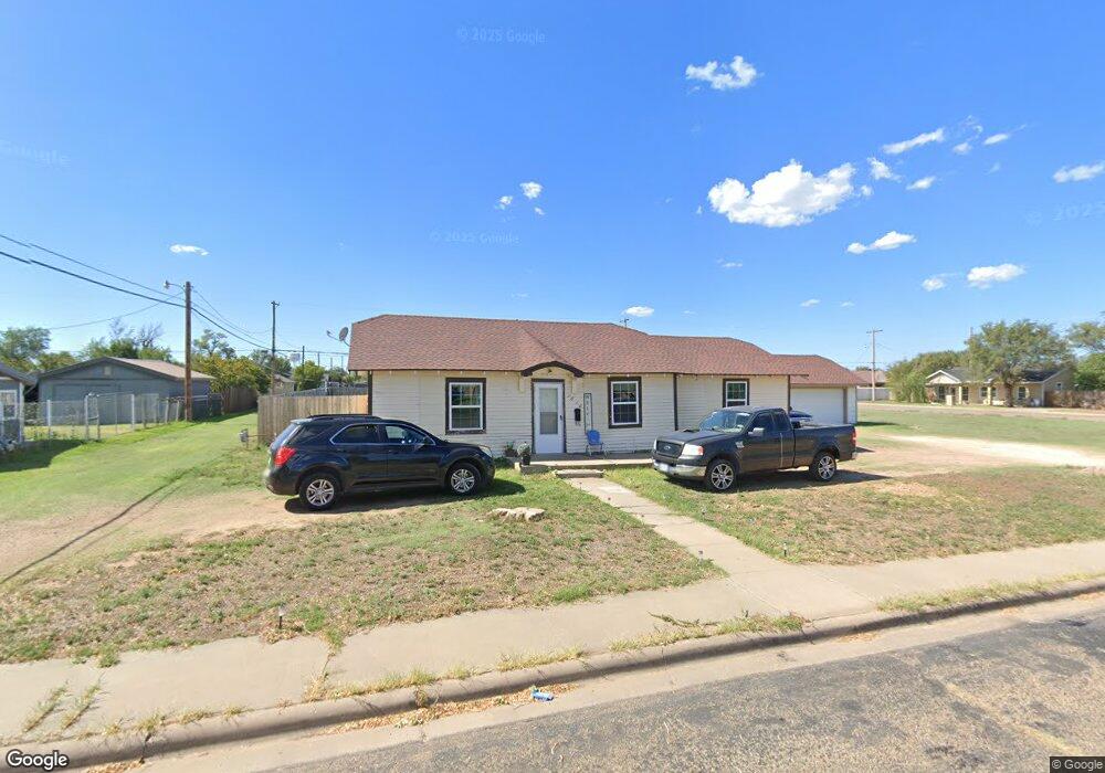 1010 Beard Ave, Dumas, TX 79029 - photo 1