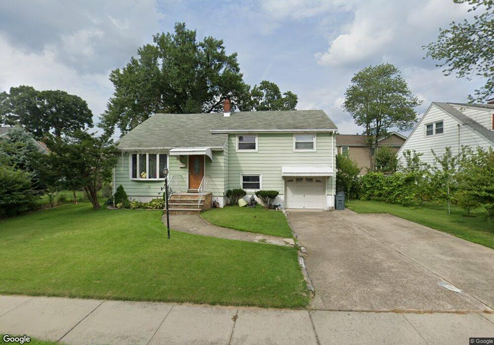 4 Hobart Ct, Rochelle Park, NJ 07662 - photo 1