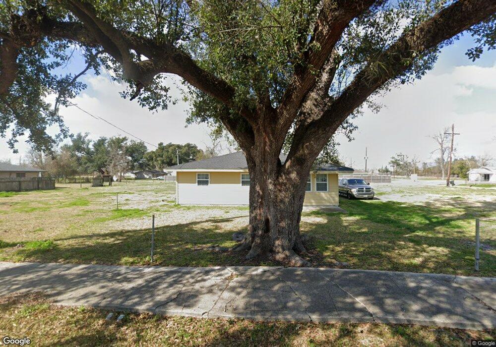 725 N Lyons St, Lake Charles, LA 70601 - photo 1