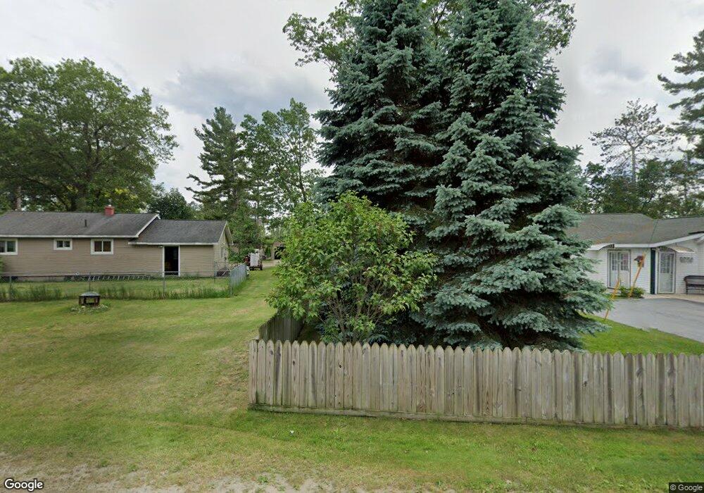 451 Pine St, Oscoda, MI 48750 - photo 1