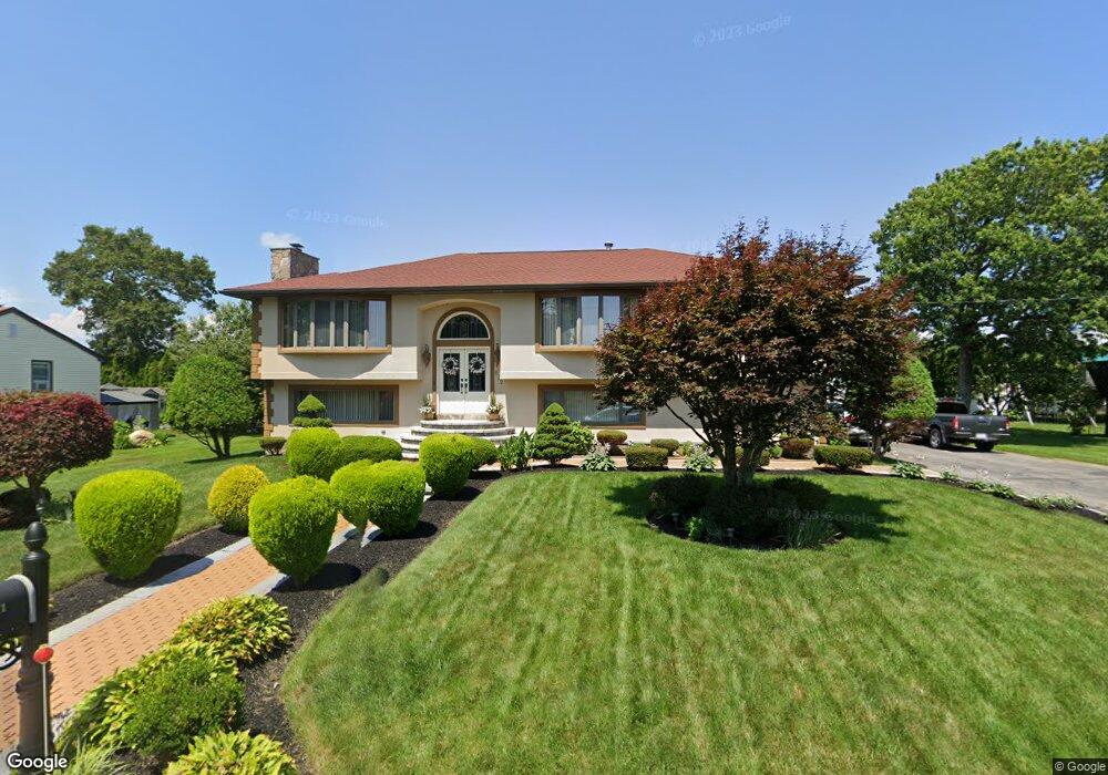 672 Hancock St, Fall River, MA 02721 - photo 1