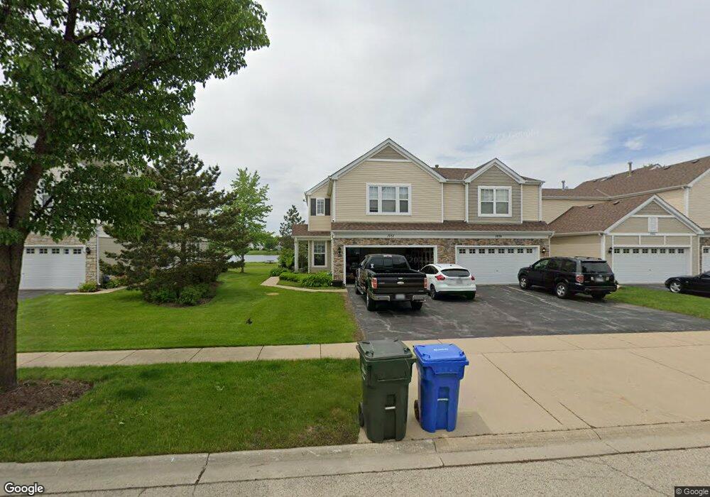 1937 Cobblestone Dr unit 451, Carpentersville, IL 60110 - photo 1