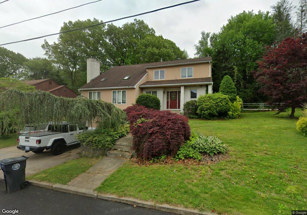 40 Traymore St, Cranston, RI 02920 - photo 1