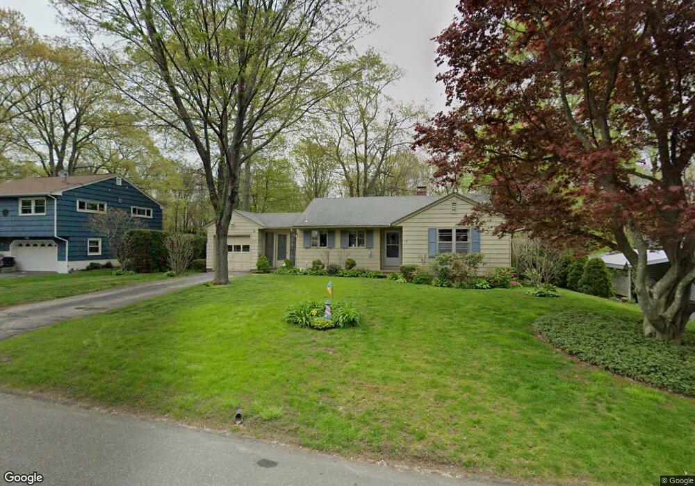 80 Bateswood Rd, Waterbury, CT 06706 - photo 1